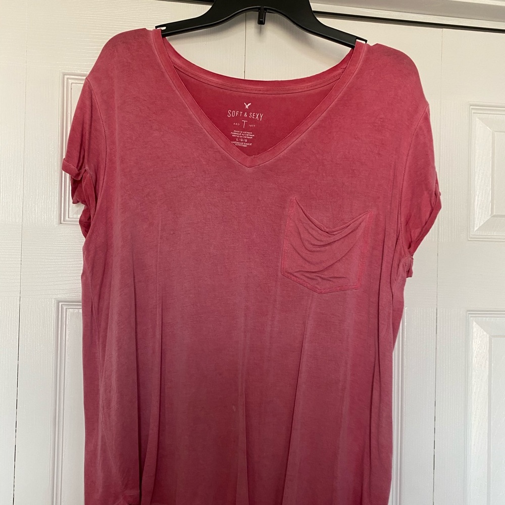 American Eagle tee shirt